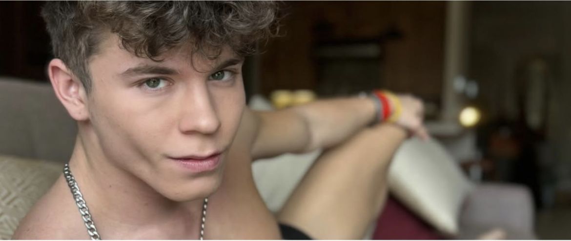 Un jumeau, une IA et désormais une réplique en silicone… Les trois « versions » de Drake Von en font une porn star multiawardisée d'autant plus excetionnelle
