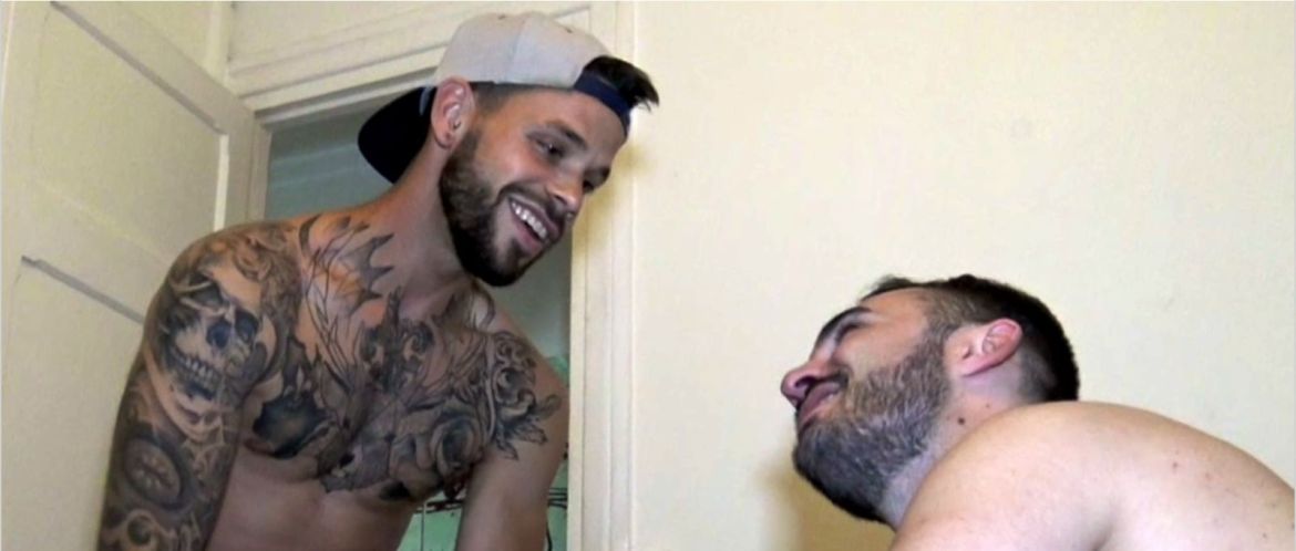 La vidéo du jour sur PinkX : "À quatre pattes"