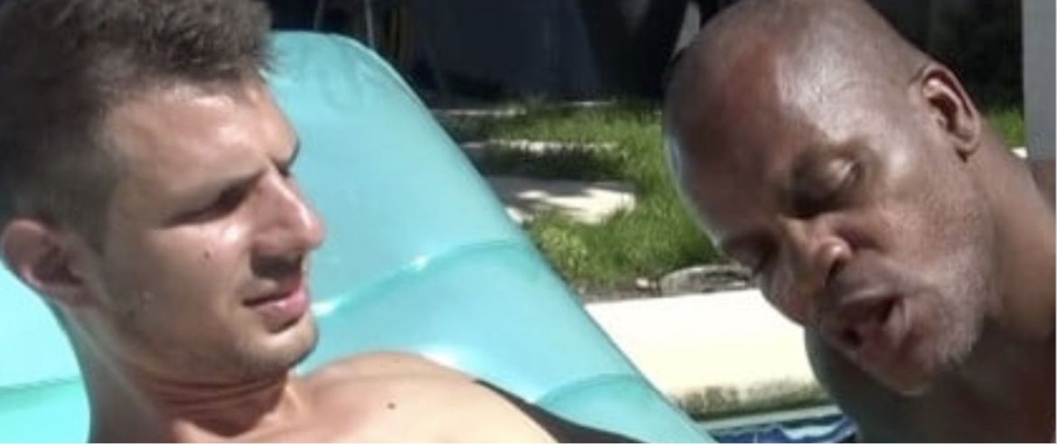 La vidéo du jour sur PinkX : "Le s*** gigantesque de Jey"