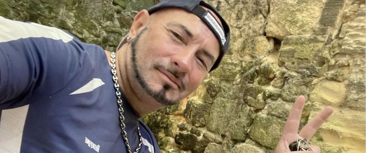 Jess Royan a des choses importantes à nous dire…