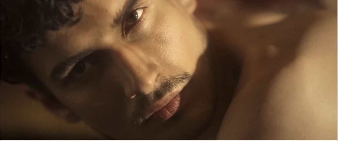 « Karakol » : La beauté, la sensualité et le symbolisme au service de la cause gay en Turquie !