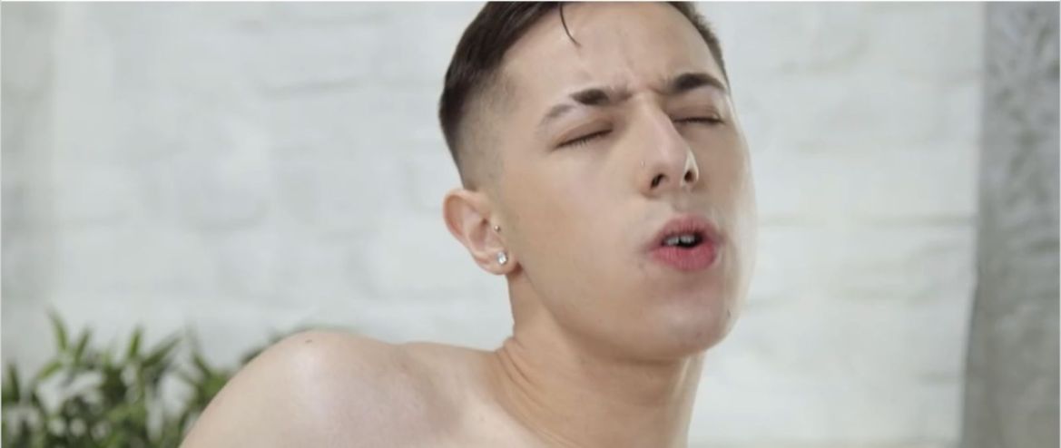 La vidéo du jour sur PinkX : "Johny p****** par Conor"
