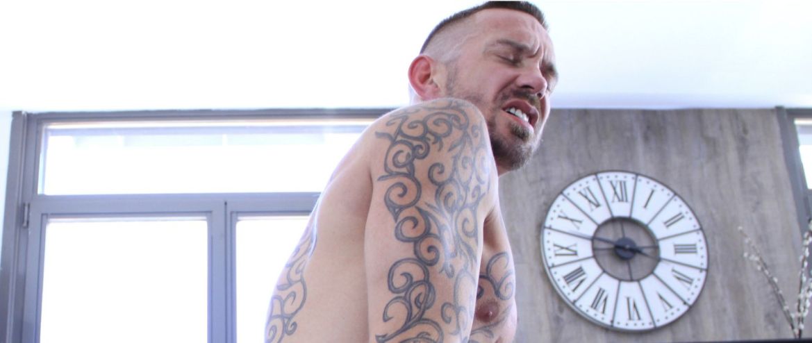 La vidéo du jour sur PinkX : "Membre XXL pour passif sexy"