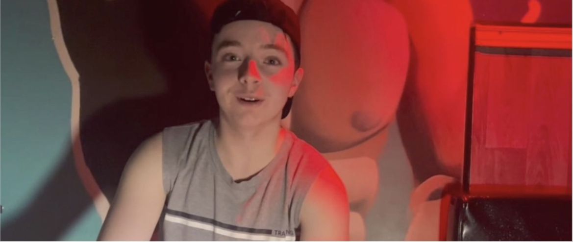 "Jeune mec trans se fait un gars TBM"