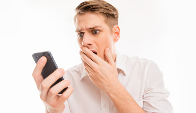 Mon père homophobe est sur Grindr