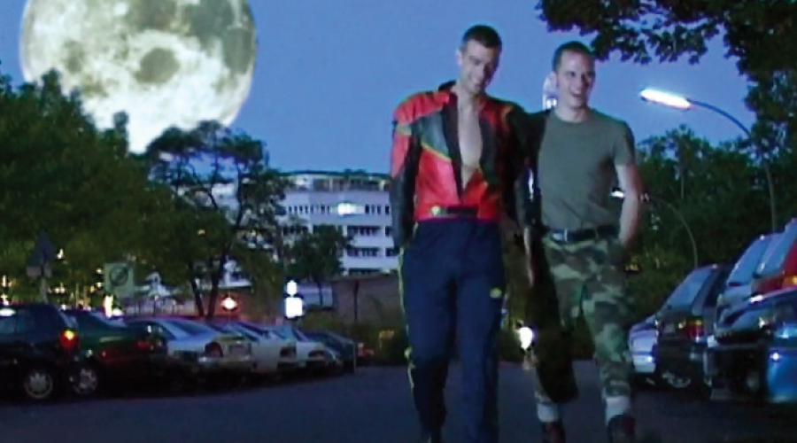 "Kellerloch" : Le "Alice aux pays des merveilles" version gay et hard des Berlinois de Wurstfilm en illimité sur Pinkflix !!!